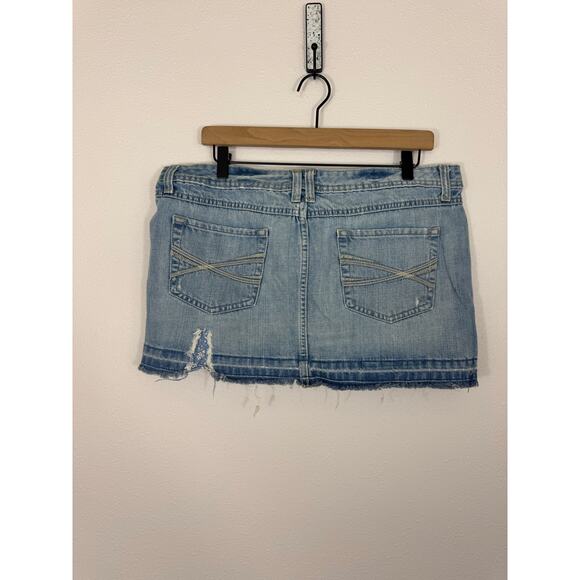 Aéropostale Vintage Denim Mini Skirt Size 13/14 Raw Hem Distressed Y2K - Picture 3 of 5